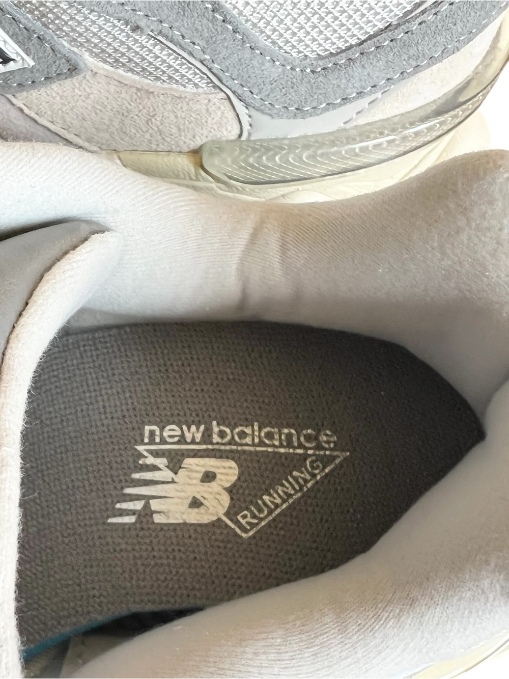 New Balance 9060 Rain Cloud Grey U9060GRY Unisex Sneakers - Picture 12 of 13